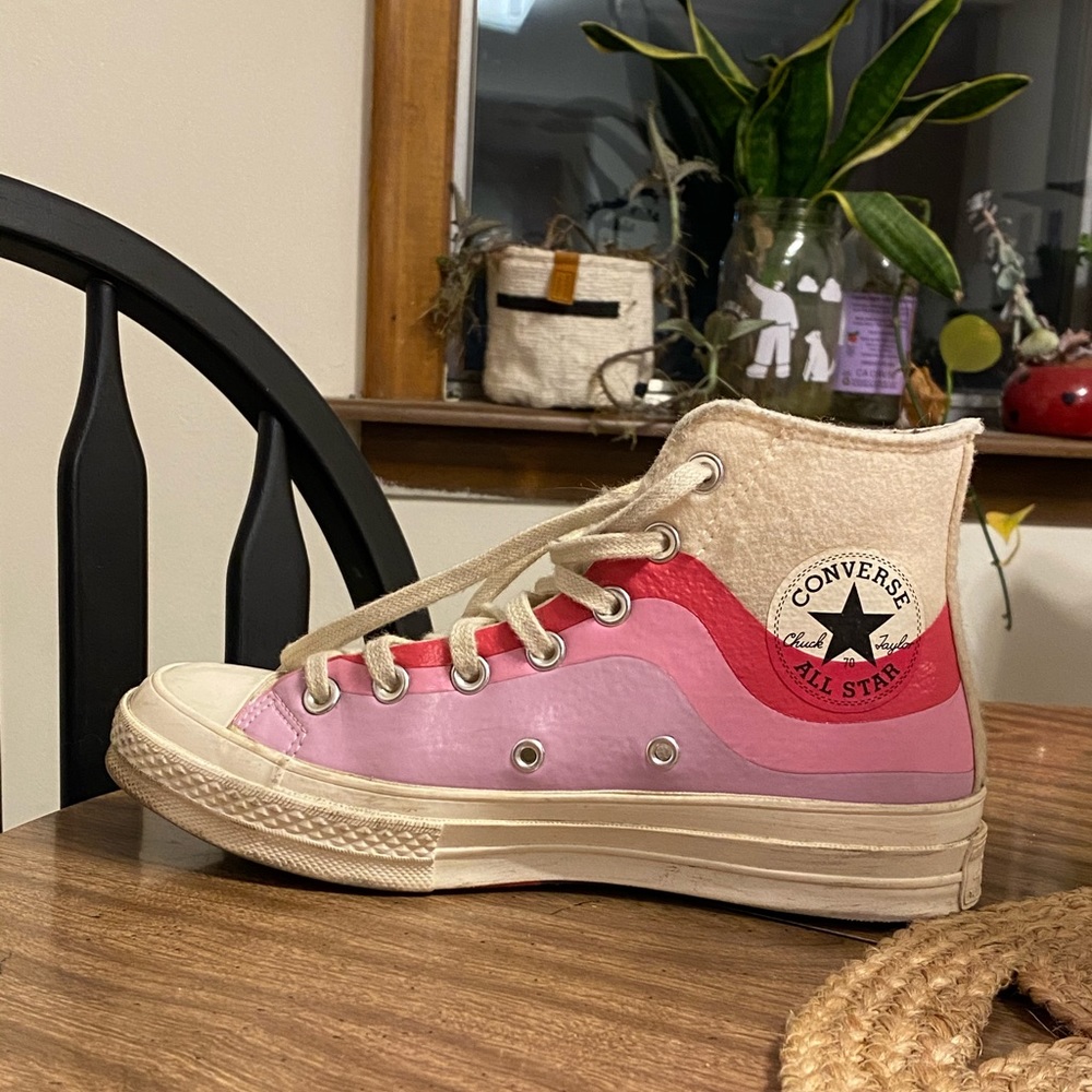 Converse Chuch 70 high felt pink shoe, size 7